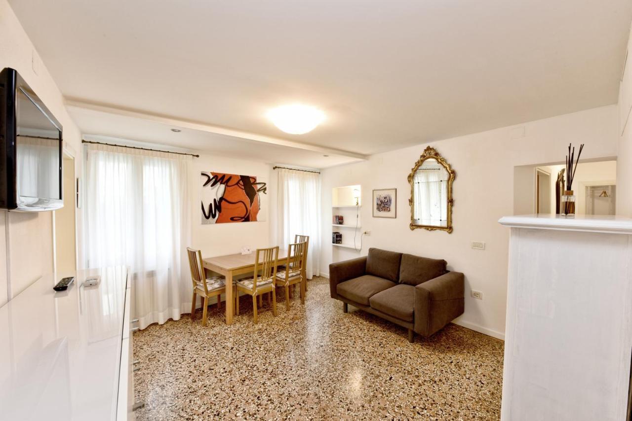 True Venice 2 Bedrooms In The Heart Of Castello Venezia Eksteriør bilde
